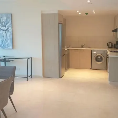 Horizon Luxury At Finikoudes Beach 301 Lägenhet *