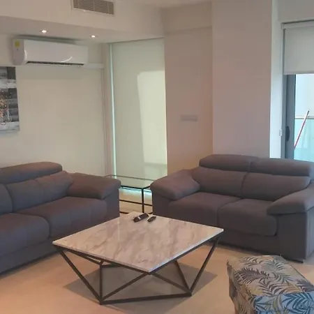 Lägenhet Horizon Luxury At Finikoudes Beach 301 Larnaca