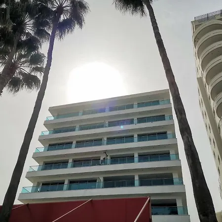 Lägenhet Horizon Luxury At Finikoudes Beach 301